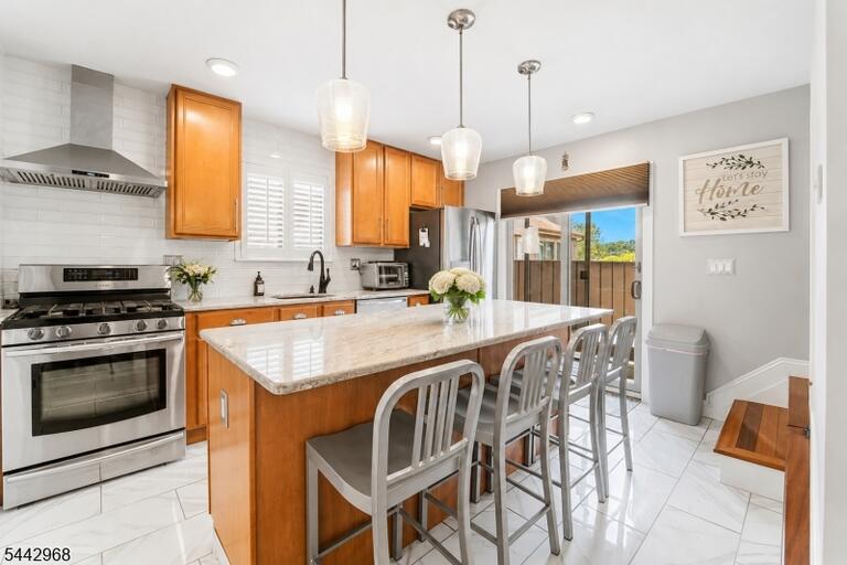 Property listing MLS 4037424 photo 11