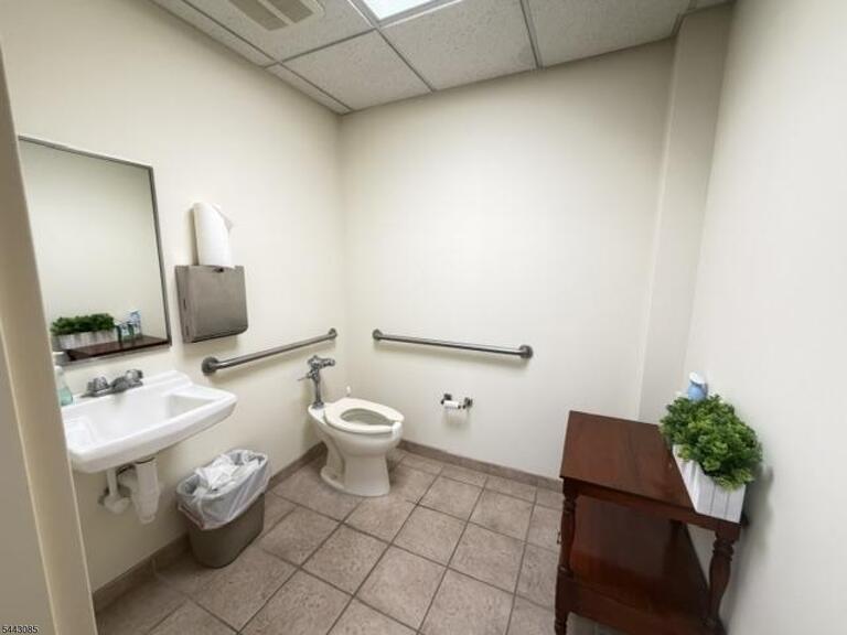 Property listing MLS 4037506 photo 7