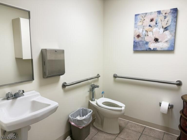 Property listing MLS 4037506 photo 8