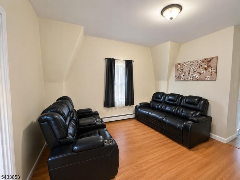 Property listing MLS 4037514 photo 10