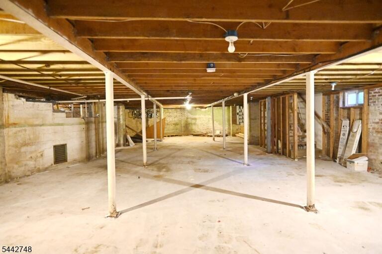 Property listing MLS 4037531 photo 5
