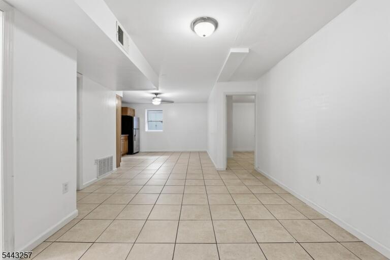 Property listing MLS 4037616 photo 3