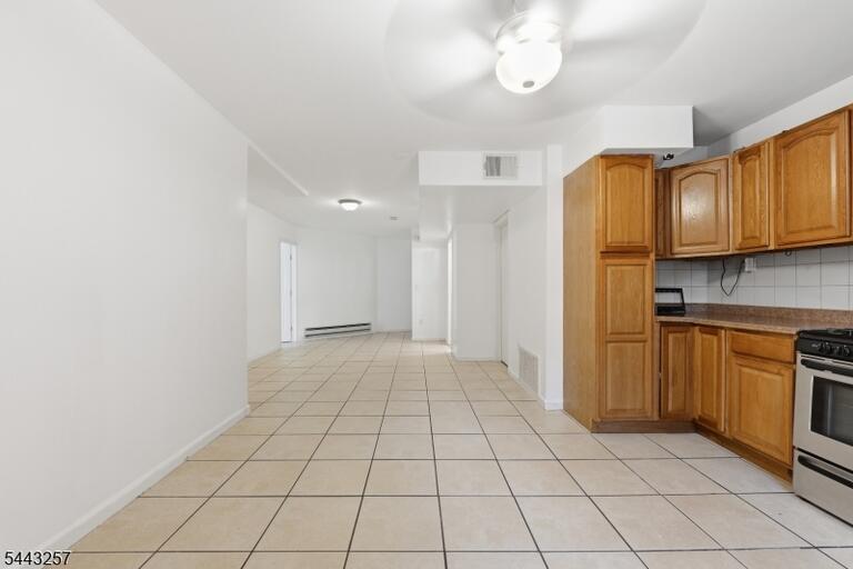 Property listing MLS 4037616 photo 9