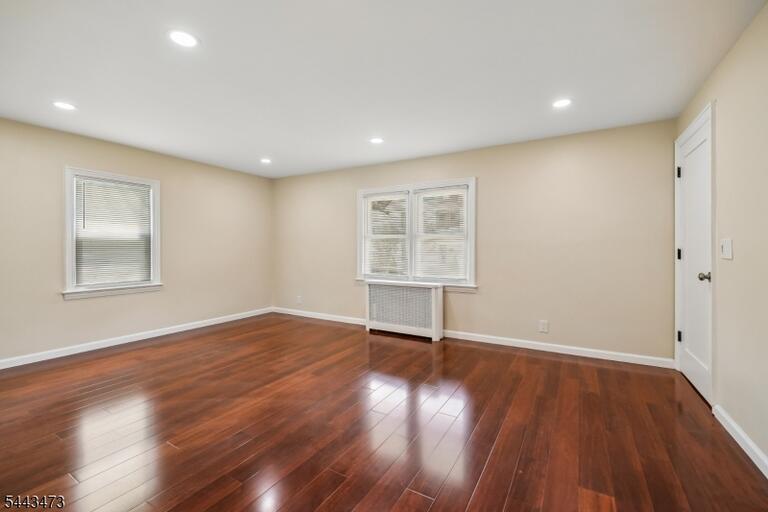 Property listing MLS 4037787 photo 4