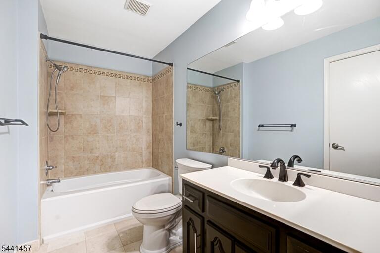 Property listing MLS 4037891 photo 23