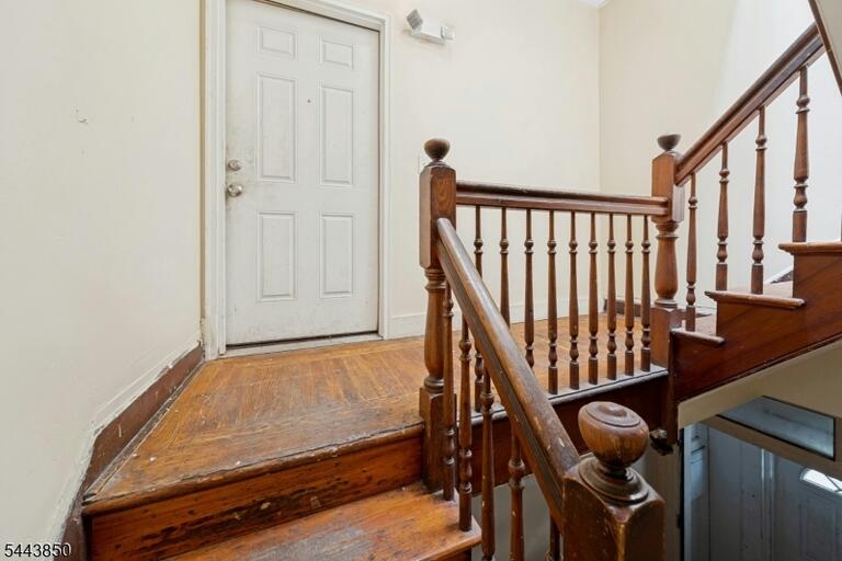 Property listing MLS 4038096 photo 14