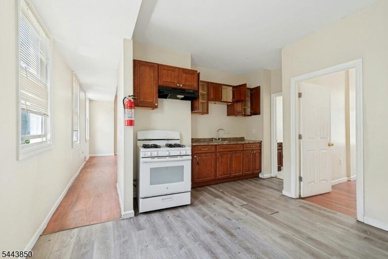Property listing MLS 4038096 photo 15