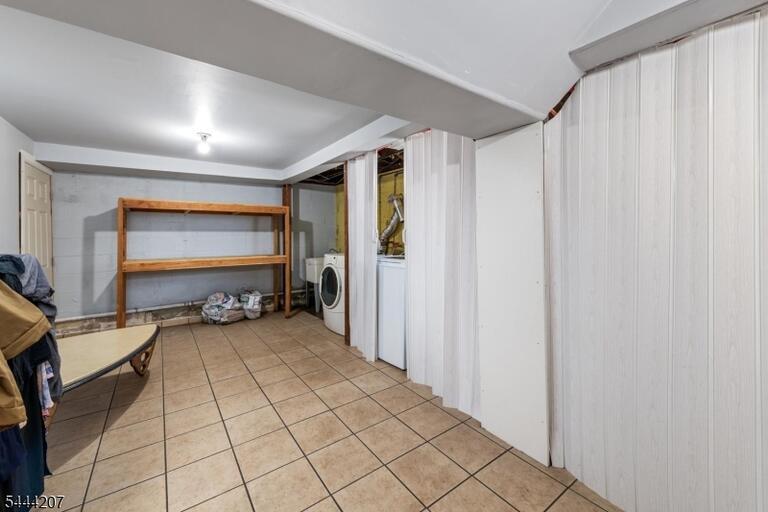 Property listing MLS 4038426 photo 29