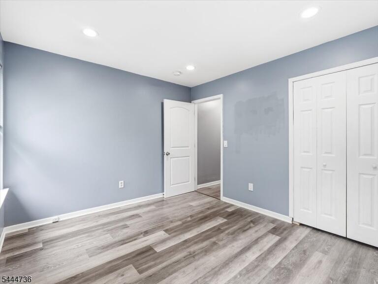 Property listing MLS 4038968 photo 17