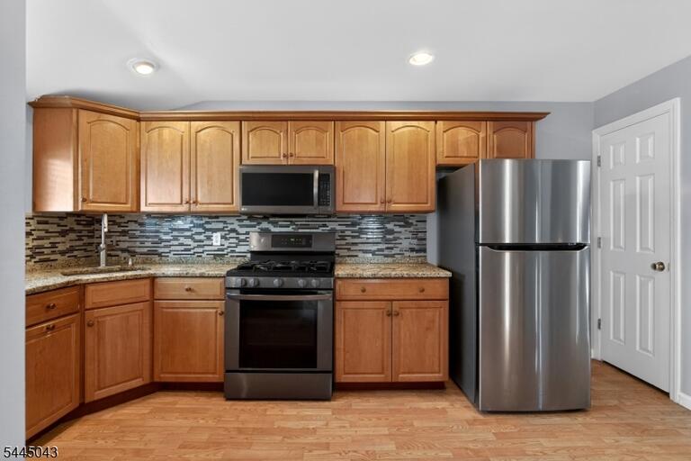 Property listing MLS 4039112 photo 9