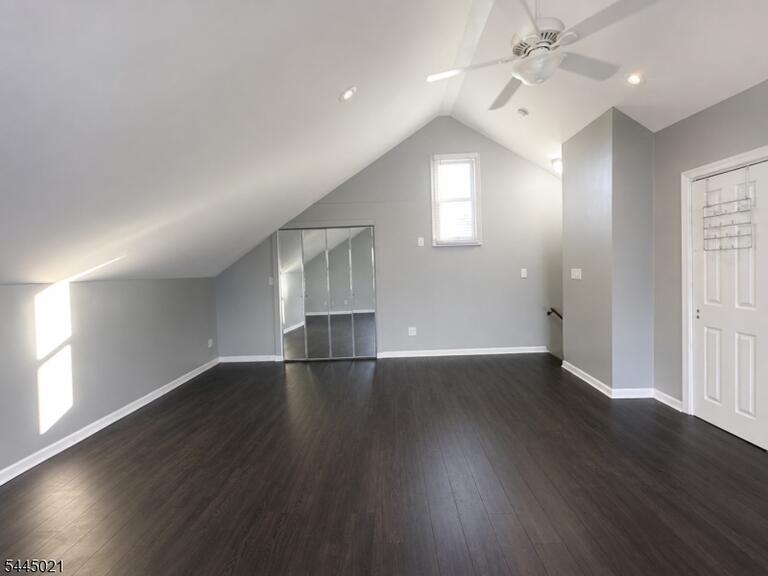 Property listing MLS 4039121 photo 5