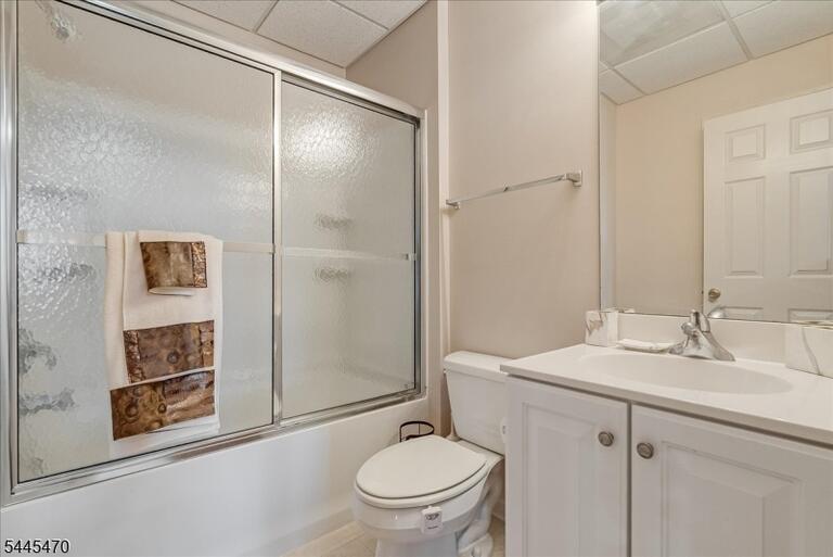 Property listing MLS 4039584 photo 23