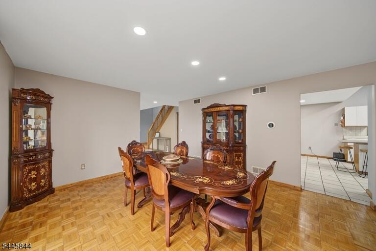 Property listing MLS 4039938 photo 25