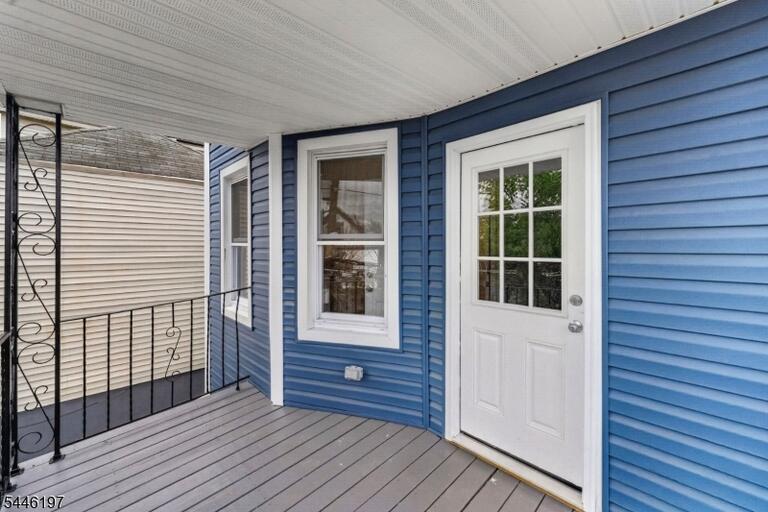 Property listing MLS 4040206 photo 6