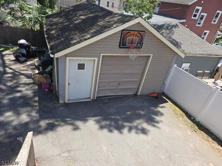 Property listing MLS 4040412 photo 3