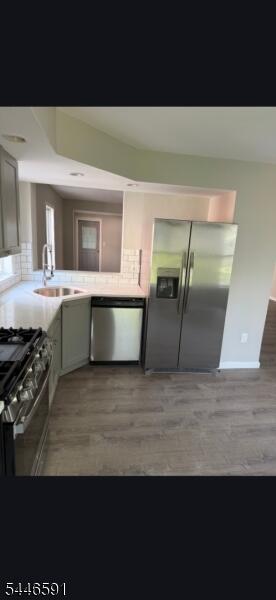 Property listing MLS 4040504 photo 4