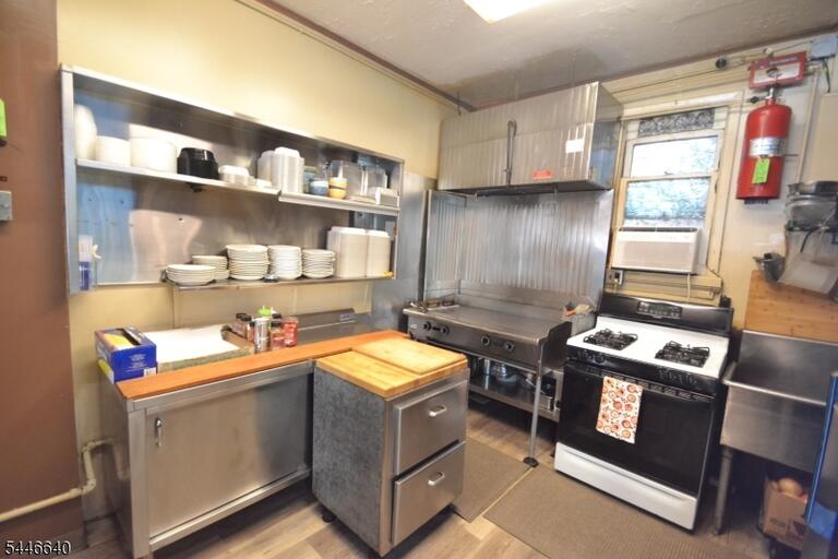 Property listing MLS 4040634 photo 26