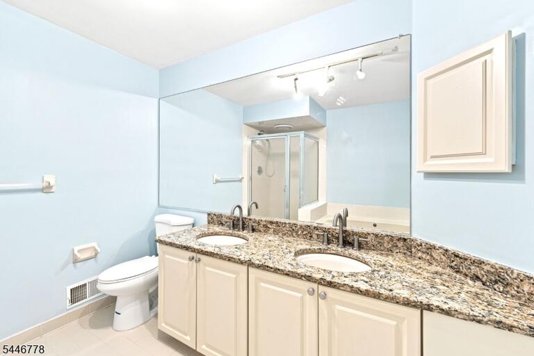 Property listing MLS 4040799 photo 35