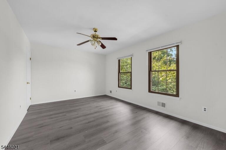 Property listing MLS 4040893 photo 15