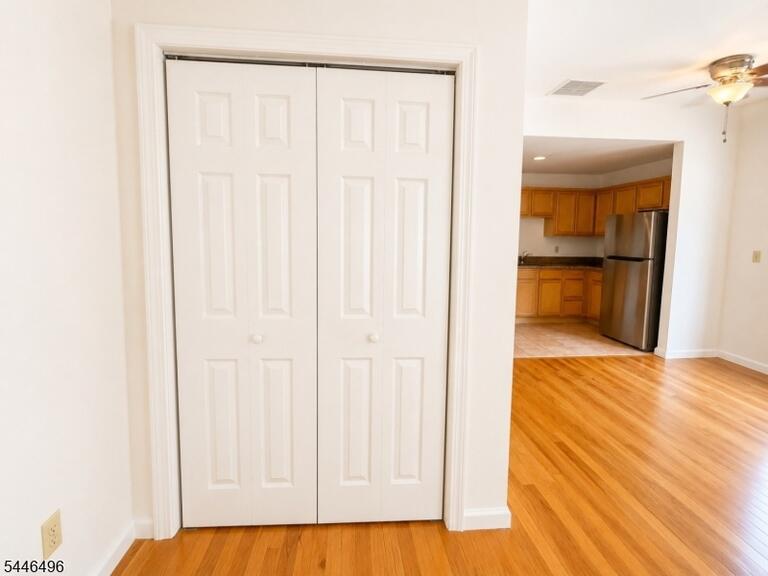Property listing MLS 4040979 photo 3