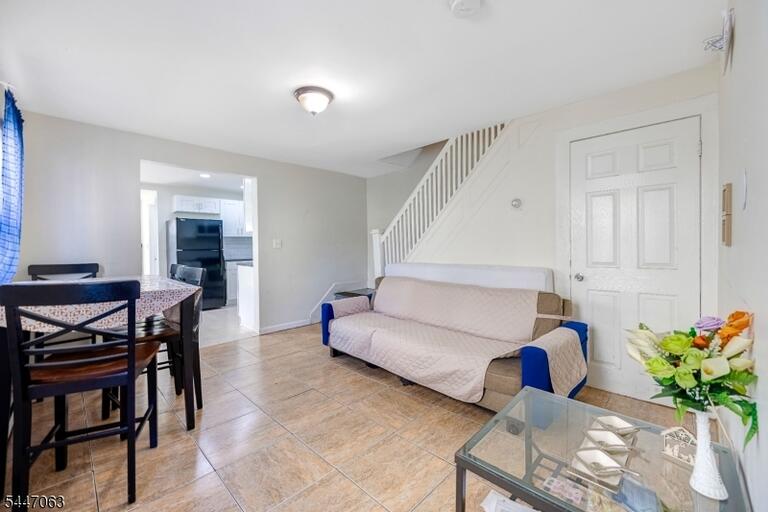 Property listing MLS 4041019 photo 15
