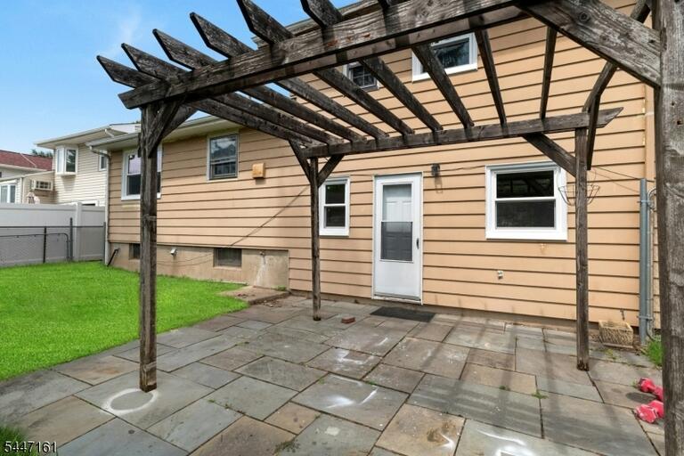 Property listing MLS 4041064 photo 6