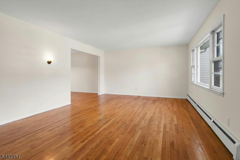Property listing MLS 4041064 photo 8