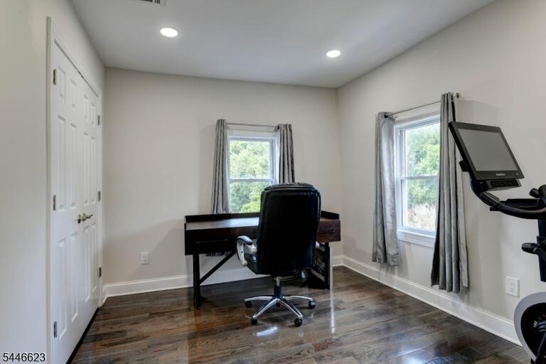 Property listing MLS 4041110 photo 24