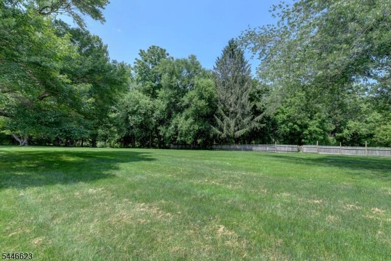 Property listing MLS 4041110 photo 42