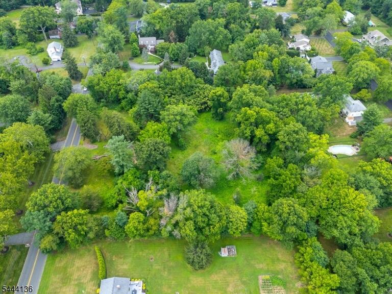 Property listing MLS 4041132 photo 16