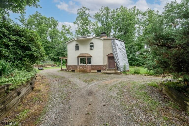 Property listing MLS 4041173 photo 1