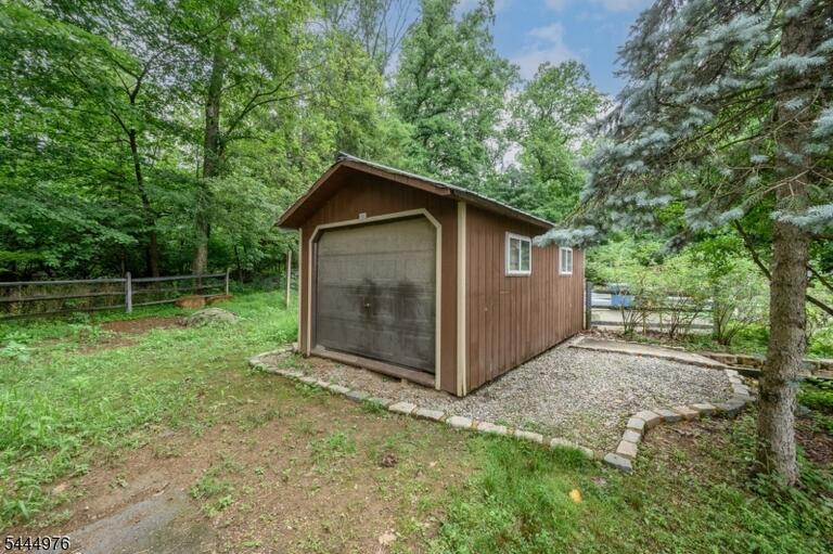 Property listing MLS 4041173 photo 39