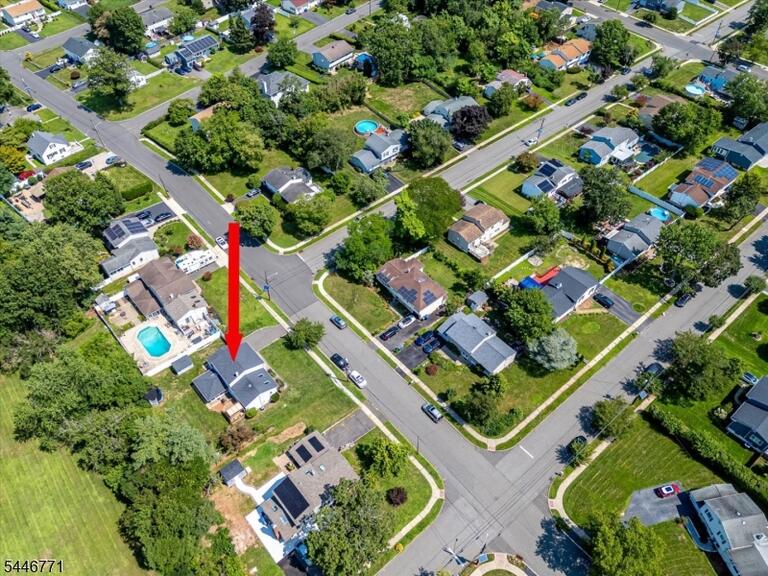 Property listing MLS 4041203 photo 33