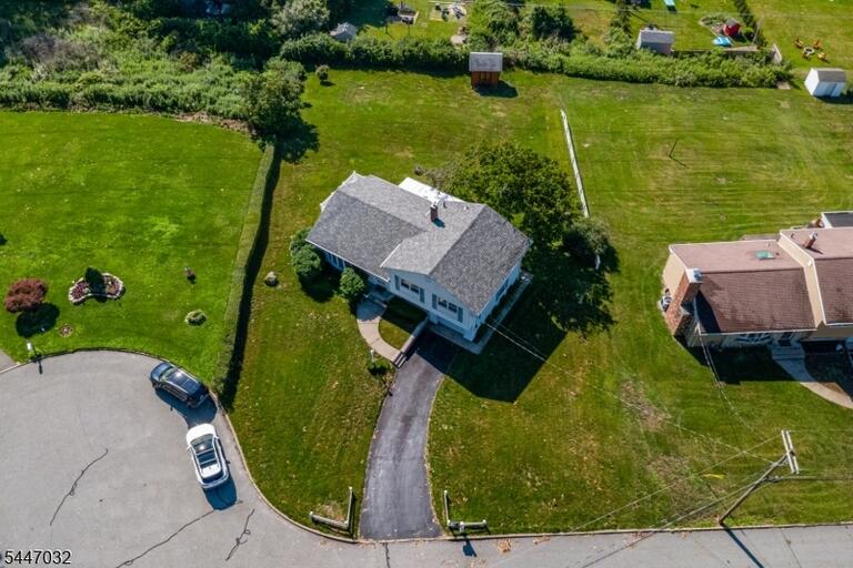 Property listing MLS 4041336 photo 3