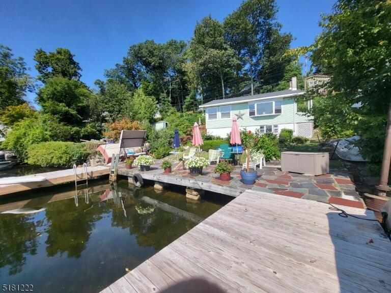 Property listing MLS 4041622 photo 3