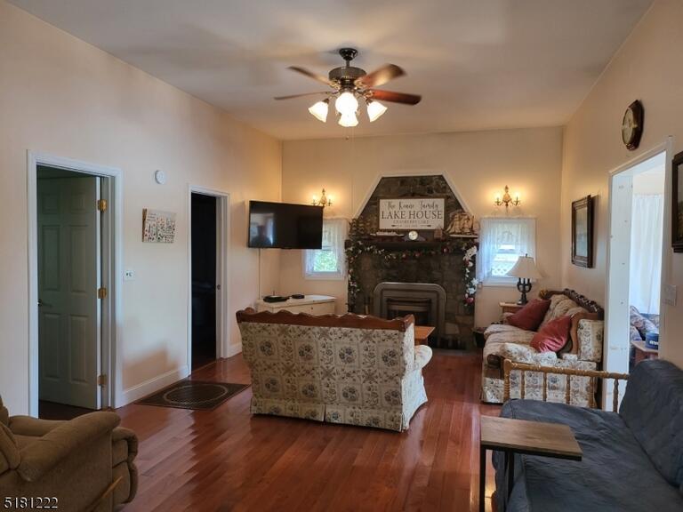 Property listing MLS 4041622 photo 9