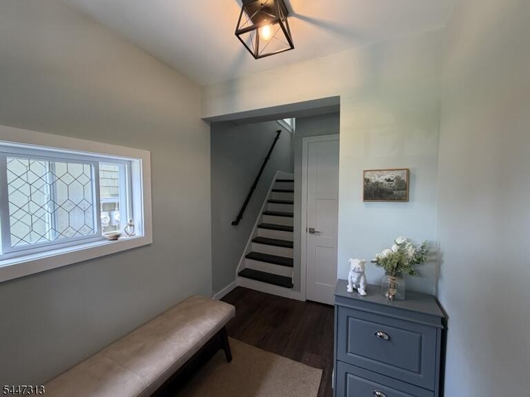 Property listing MLS 4041771 photo 4