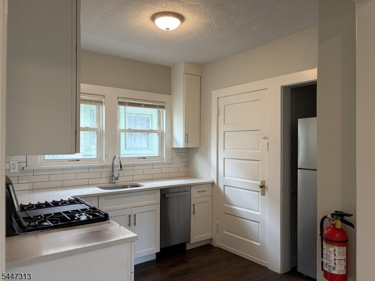 Property listing MLS 4041771 photo 9