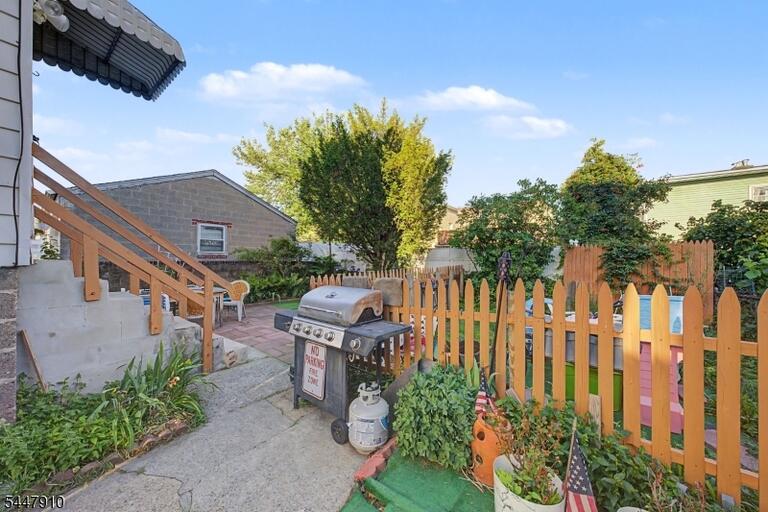 Property listing MLS 4041791 photo 15