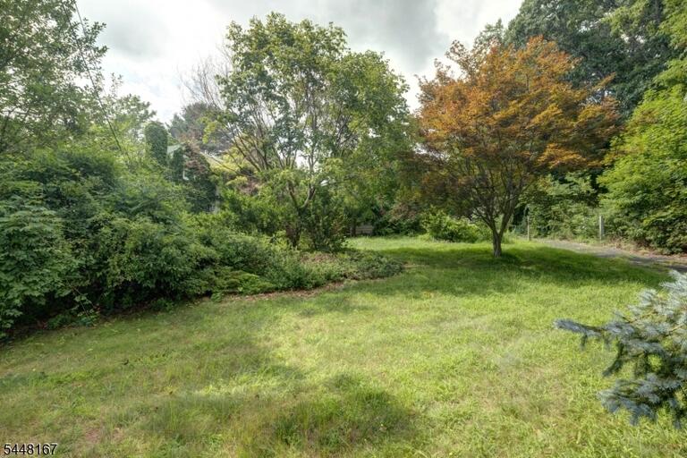 Property listing MLS 4041980 photo 12