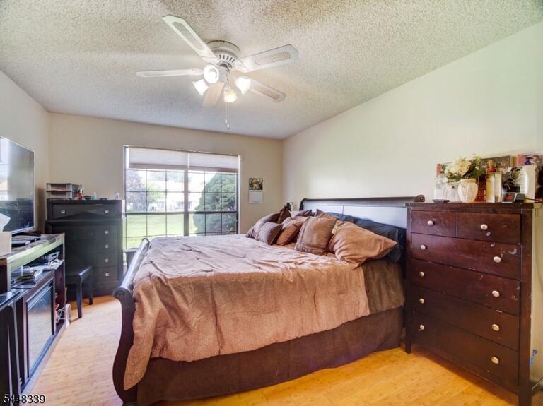 Property listing MLS 4042137 photo 12