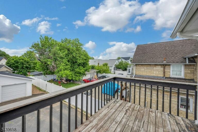 Property listing MLS 4042179 photo 18