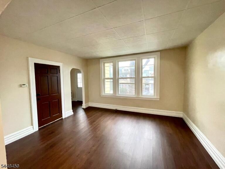 Property listing MLS 4042219 photo 3