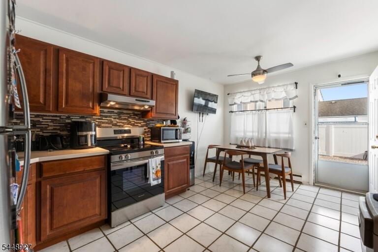 Property listing MLS 4042685 photo 8