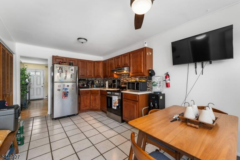 Property listing MLS 4042685 photo 9