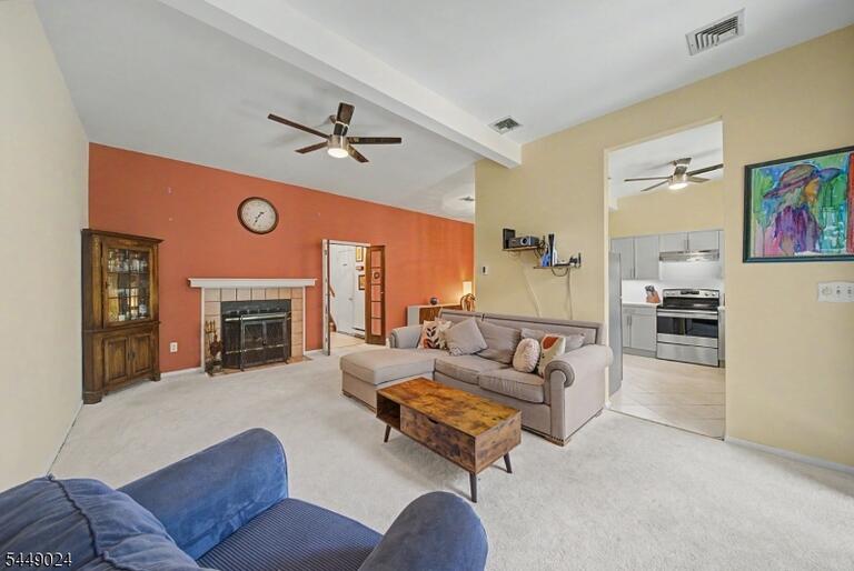 Property listing MLS 4042864 photo 7