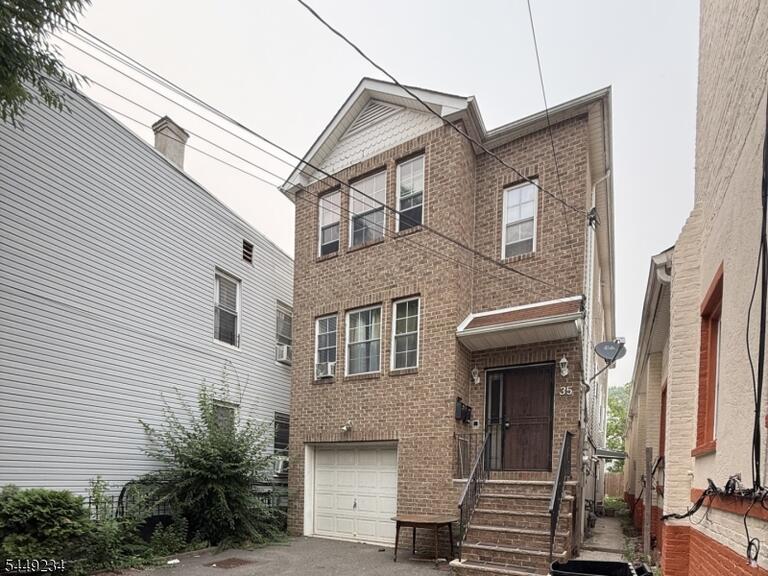 Property listing MLS 4042952 photo 2