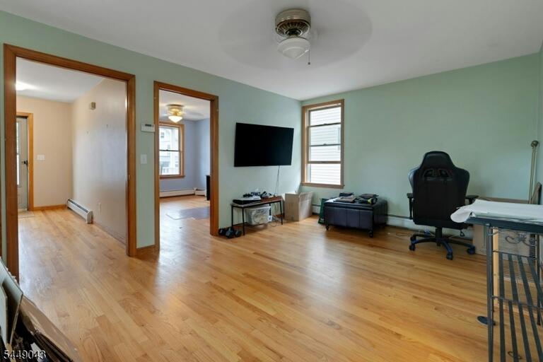 Property listing MLS 4042991 photo 9