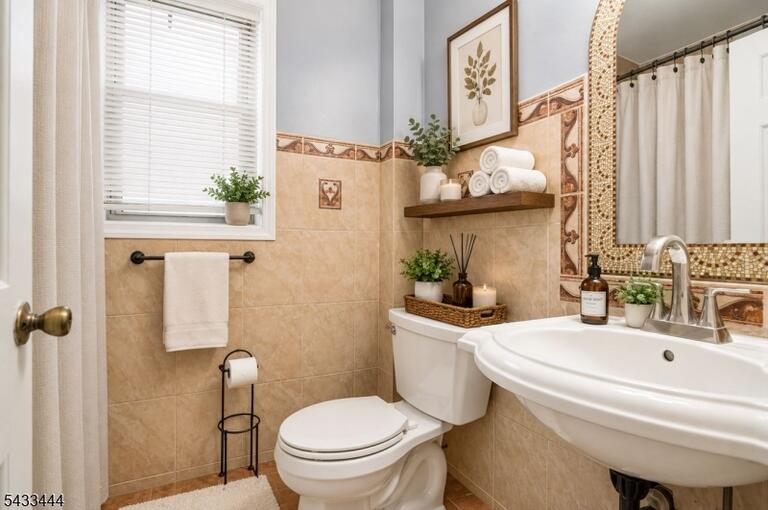 Property listing MLS 4043103 photo 10