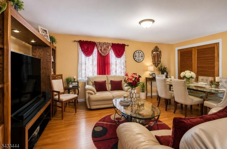 Property listing MLS 4043103 photo 15